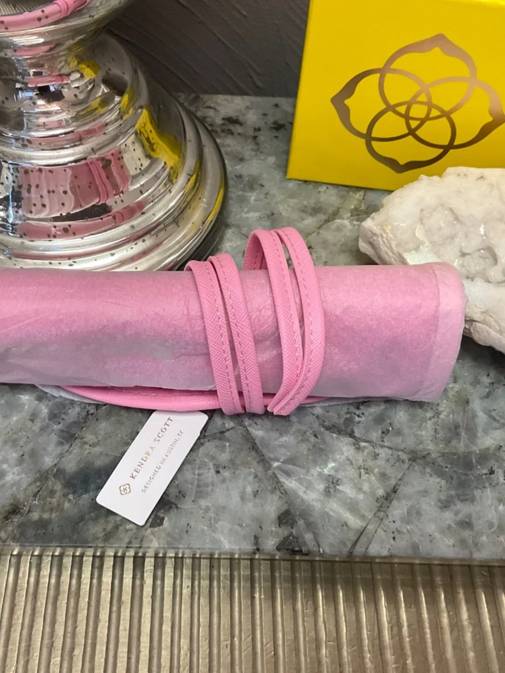 Kendra Scott Travel Organizer Jewelry Roll In Hot Pink - Picture 7 of 7